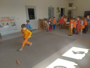 GRY I ZABAWY Z MARCHEWKĄ