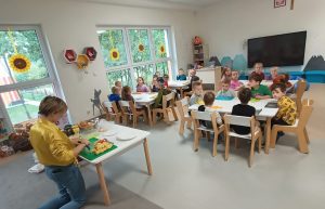 JARZYNOWA SAŁATKA W GRUPIE RYBKI