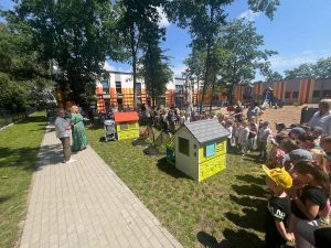 Wręczenie prezentów z okazji Dnia Dziecka