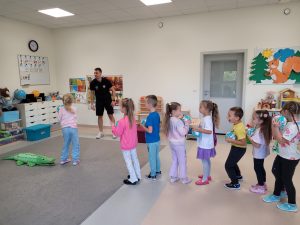 Zabawa ruchowa ze sportowcami