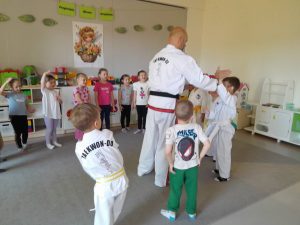 Ćwiczenia w kole