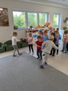 zabawy ruchowe - duch współpracy