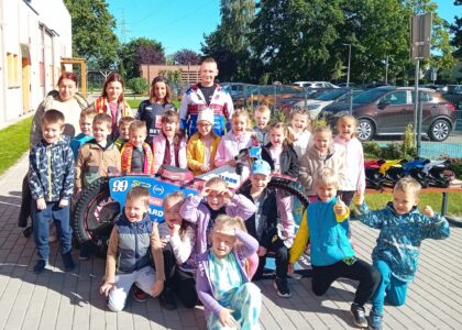 WRZESIEŃ W OBIEKTYWIE GRUPA ŻABKI