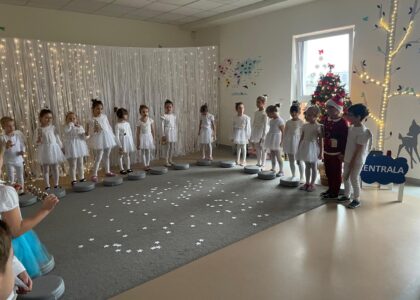 ŚWIĄTECZNE SPOTKANIE Z RODZICAMI
