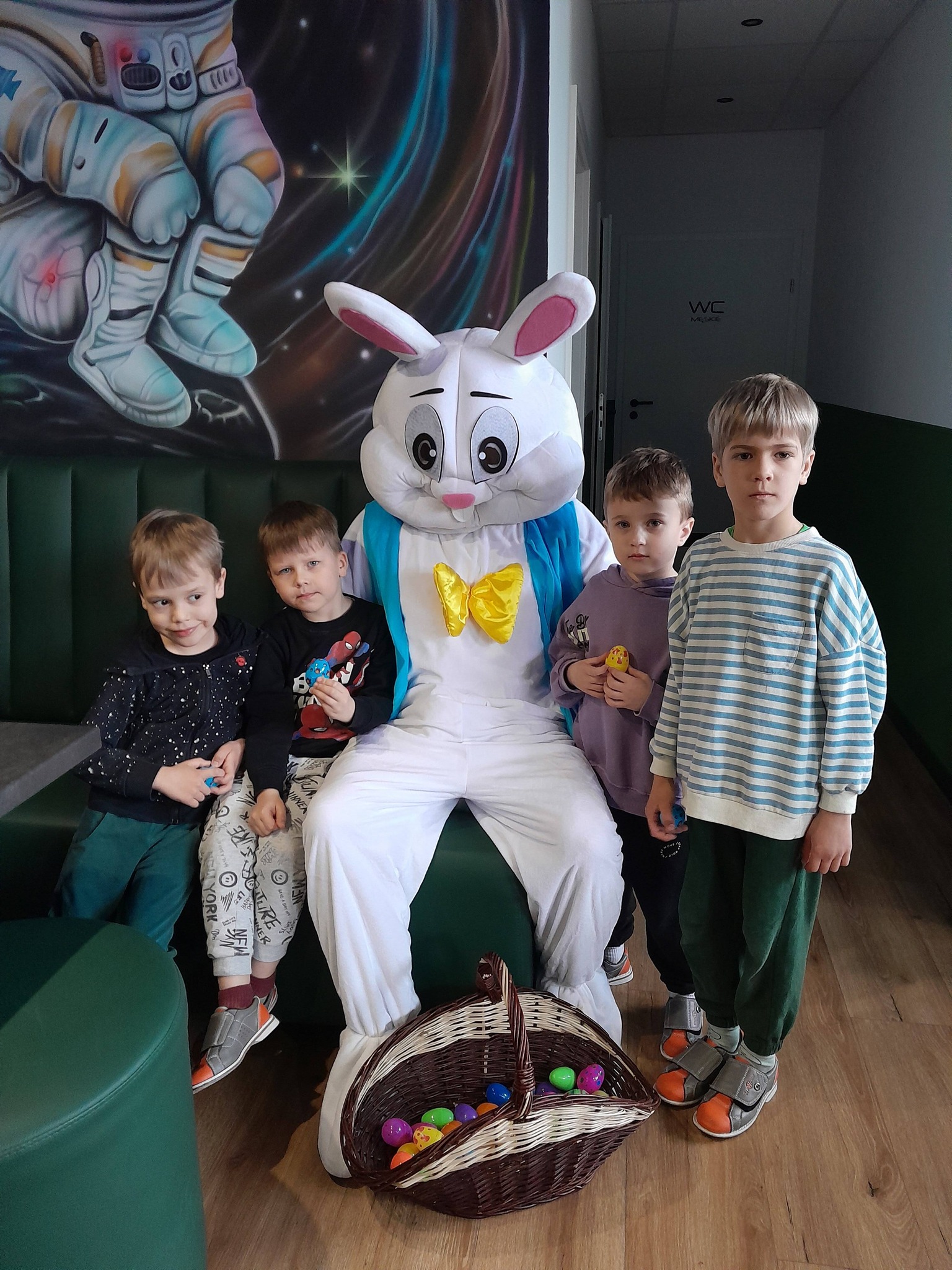 KRĘGLE I SPOTKANIE Z ZAJĄCZKIEM