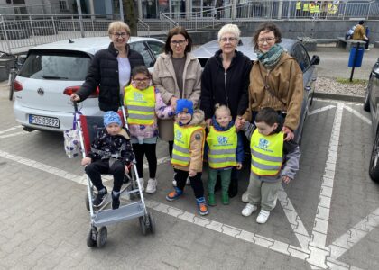 MARZEC W GRUPIE SÓWEK I JEŻYKÓW