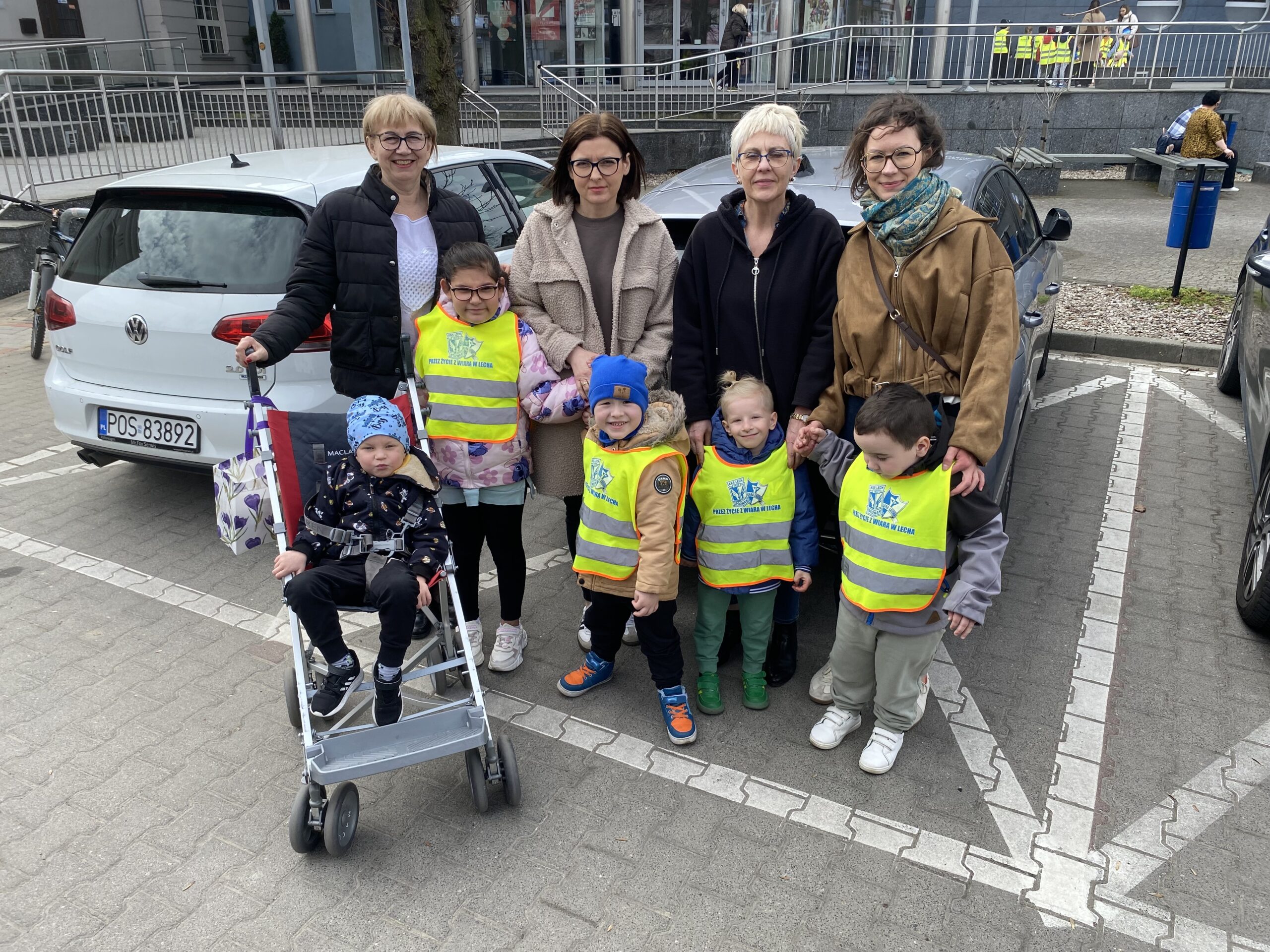 MARZEC W GRUPIE SÓWEK I JEŻYKÓW