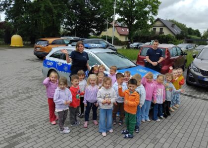 WIZYTA POLICJANTÓW