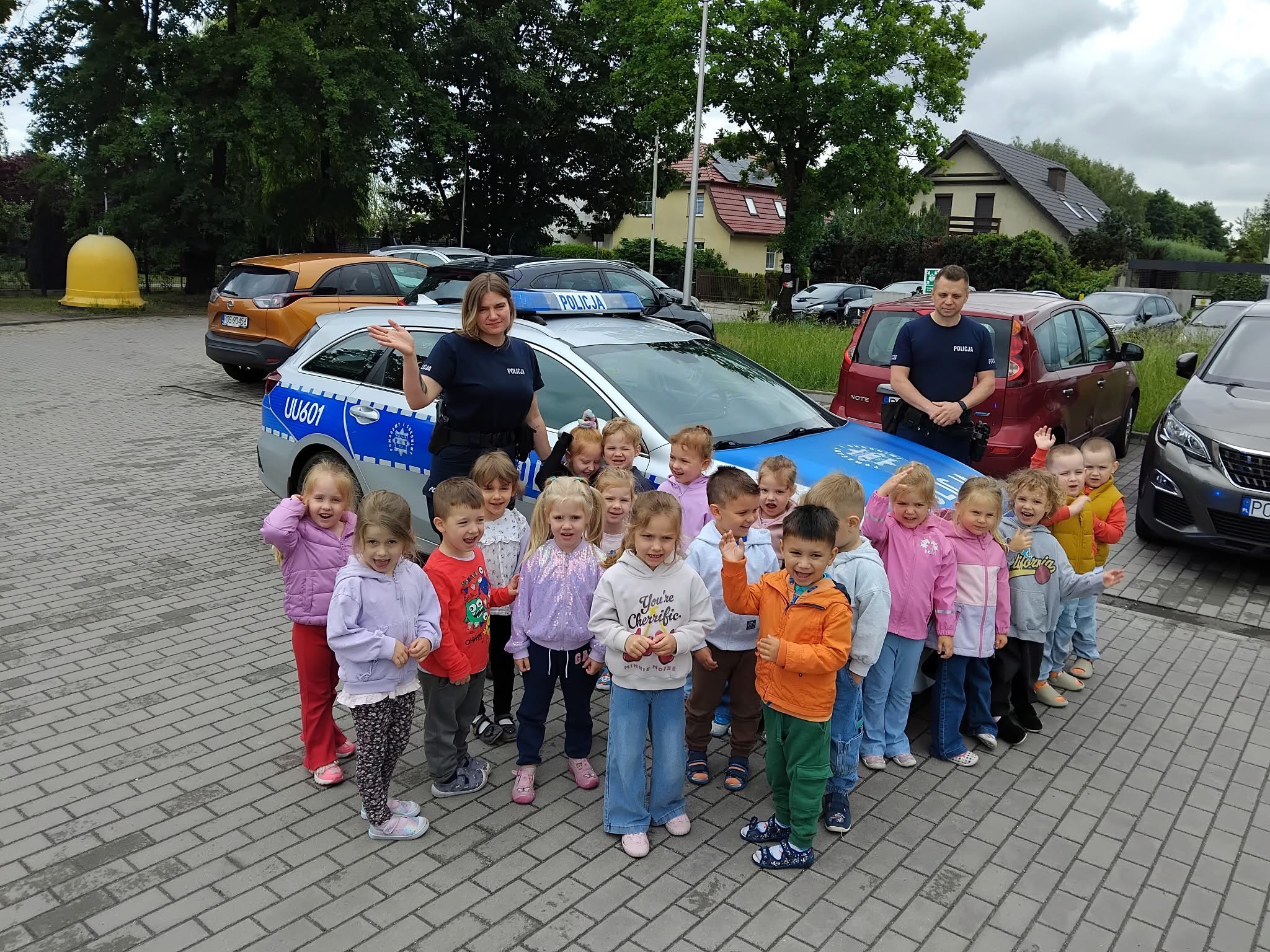 WIZYTA POLICJANTÓW